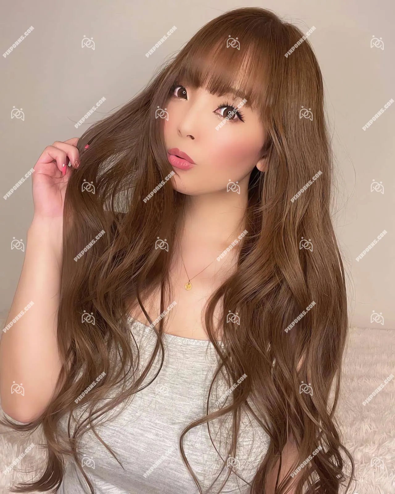 Hitomi Tanaka sexy digital download wall art – Pose 400